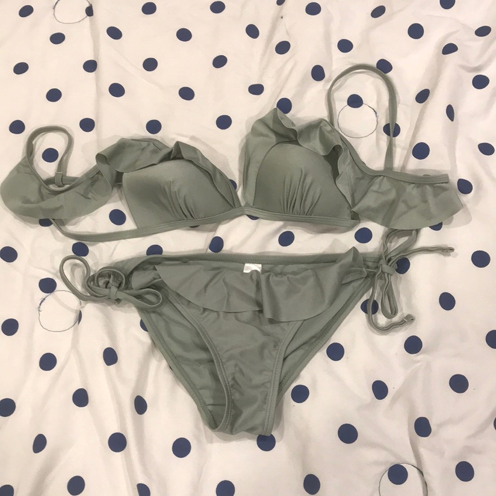 Bathing suit